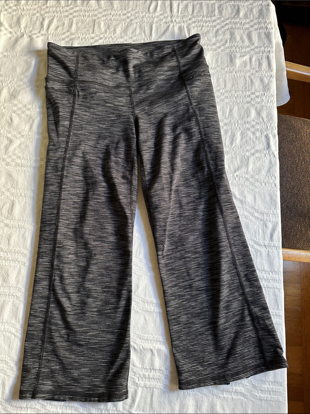 Athleta Black Heather Flare Capris